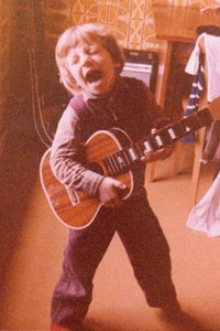 AEGIDE les premiers pas Photo AEGIDE